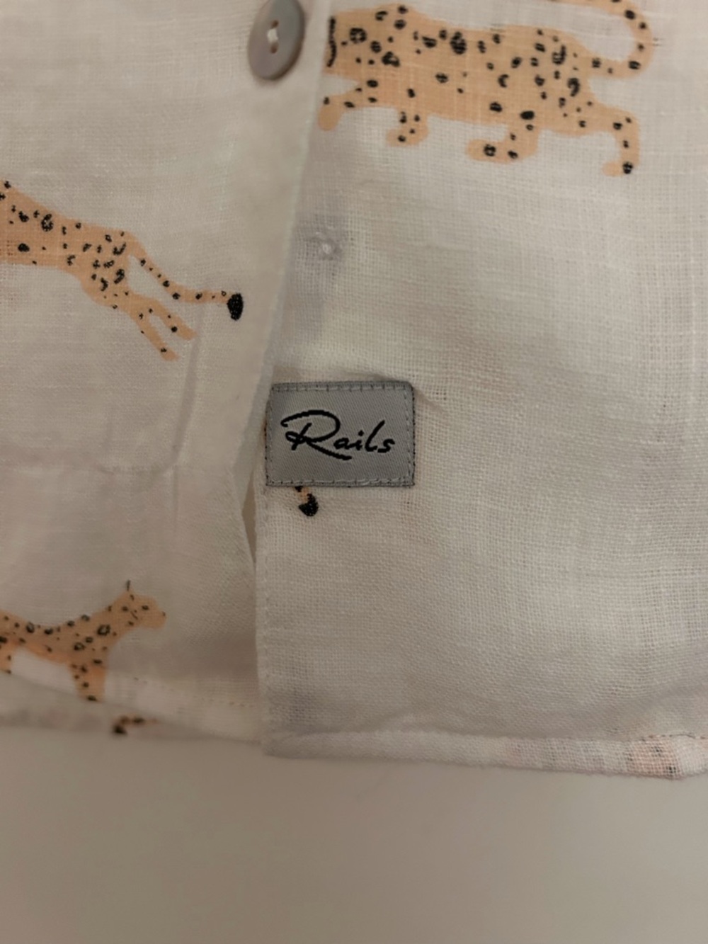 Rails Whitney Playful Cheetahs Linen Blend Buttondown. - Picture 7 of 7